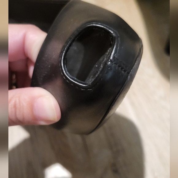 Luis vuitton size 7 black lock pump open toe - Picture 7 of 16